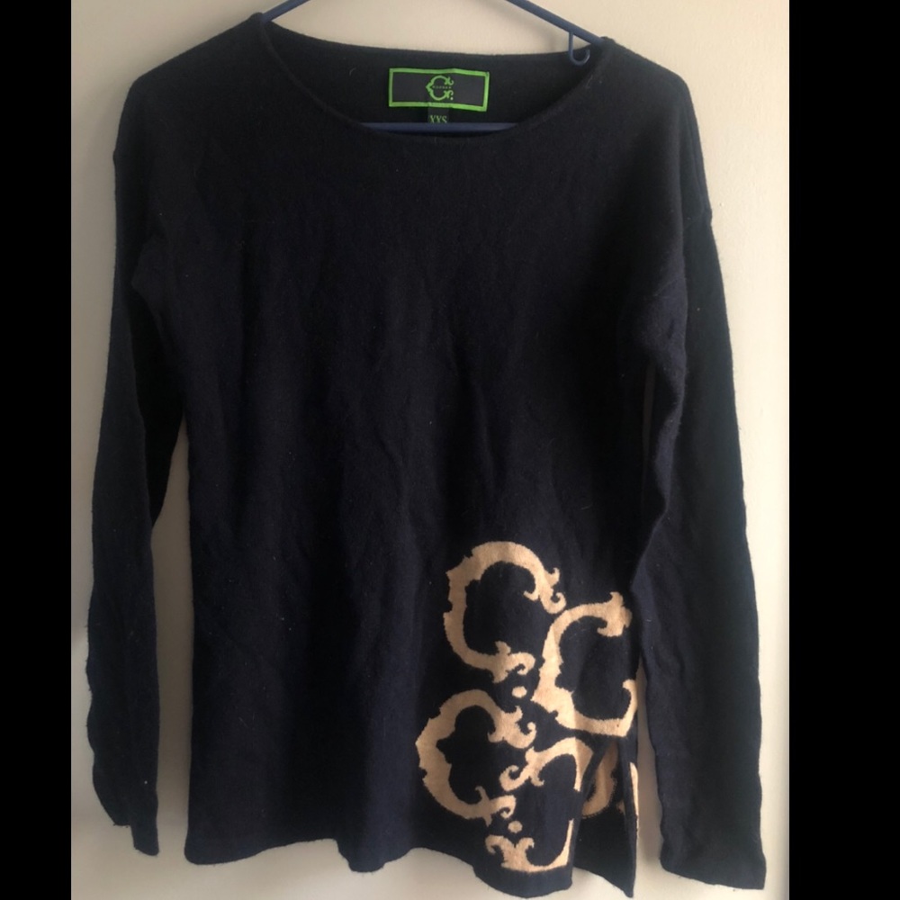 C. Wonder navy sweater